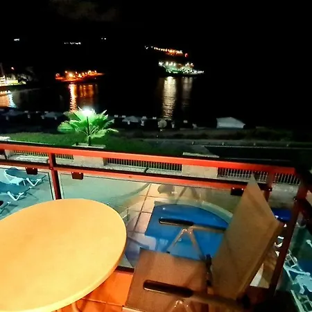 Seaside Haven: Deluxe Seaview With Heated Pools *