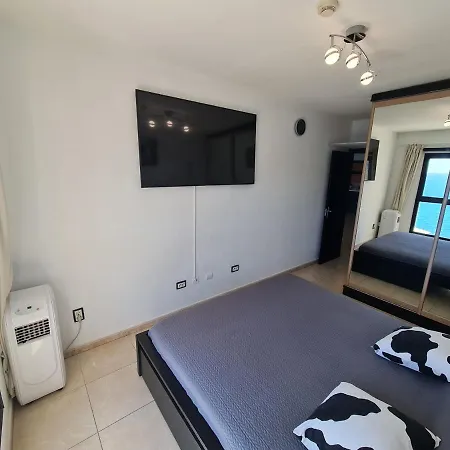 Seaside Haven: Deluxe Seaview With Heated Pools *