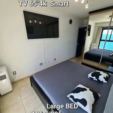 Seaside Haven: Deluxe Seaview With Heated Pools Apartment Playa Del Cura (Gran Canaria)