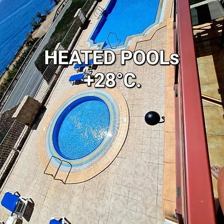Seaside Haven: Deluxe Seaview With Heated Pools *