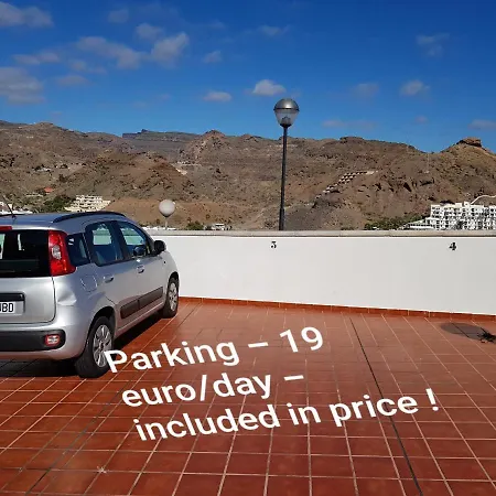 Deluxe 3 Rooms74m2,2air Condit 2tv Seaview On Amadores,2 Heatpools, Parking, 600 Mb,dishwasher,2lift,,3 Beaches